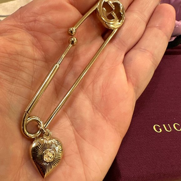 Gucci Single Safety Pin Earring with Heart NEW IN BOX - Picture 1 of 7